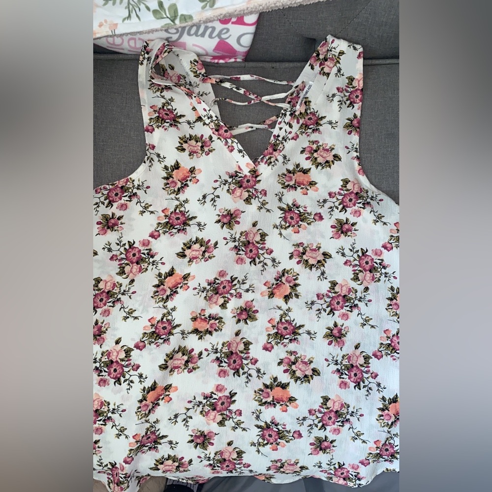 Lightweight flowered tank top!